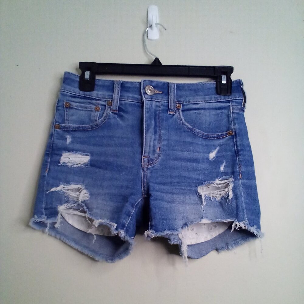 American Eagle Shorts Women 2 Midi Next Level Stretch Distressed Torn Denim Blue